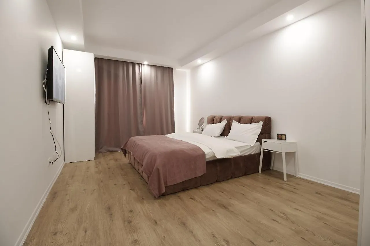 Apartment Rooms In Cosmopolis Bucharest