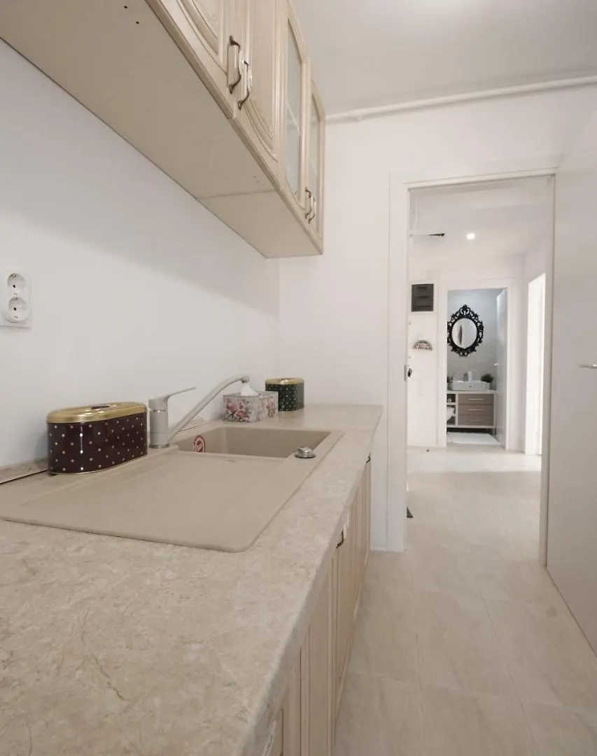 Apartment Rooms In Cosmopolis Bucharest