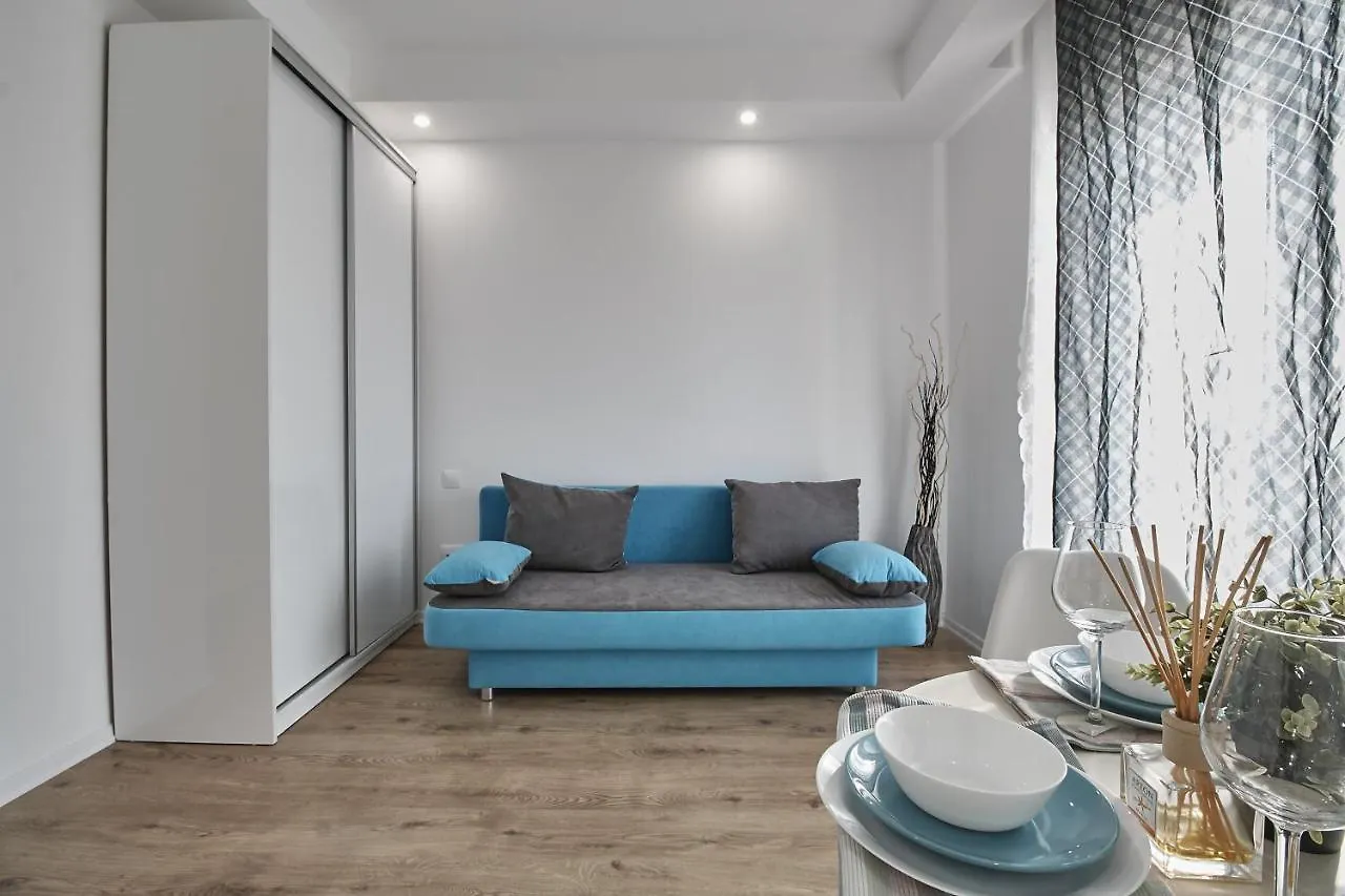 Rooms In Cosmopolis Bucharest Apartment